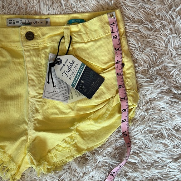 New with tags yellow shorts - Picture 4 of 6